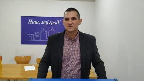 Vlast ne radi za građane